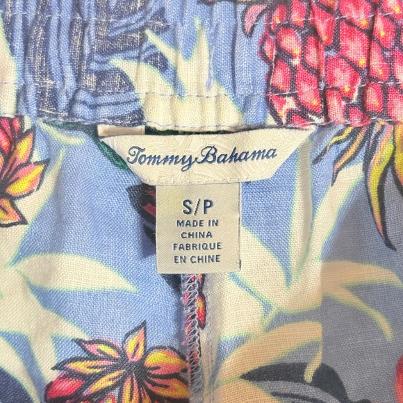 Tommy Bahama Women Small Shorts Linen Pineapple Blue Tropical Resort Luxe Cruise - Picture 5 of 6